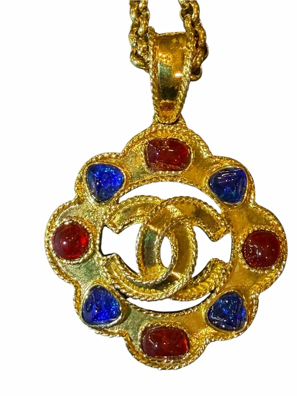 CHANEL RARE Gold-Plate Gripoix Pendant Necklace